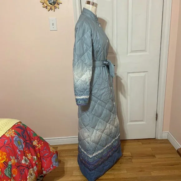 Vintage 70s Goose Downfilled Quilted Pastel blue floor length winter jacket! - Picture 10 of 15